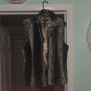 Faux Fur Vest in Gray
